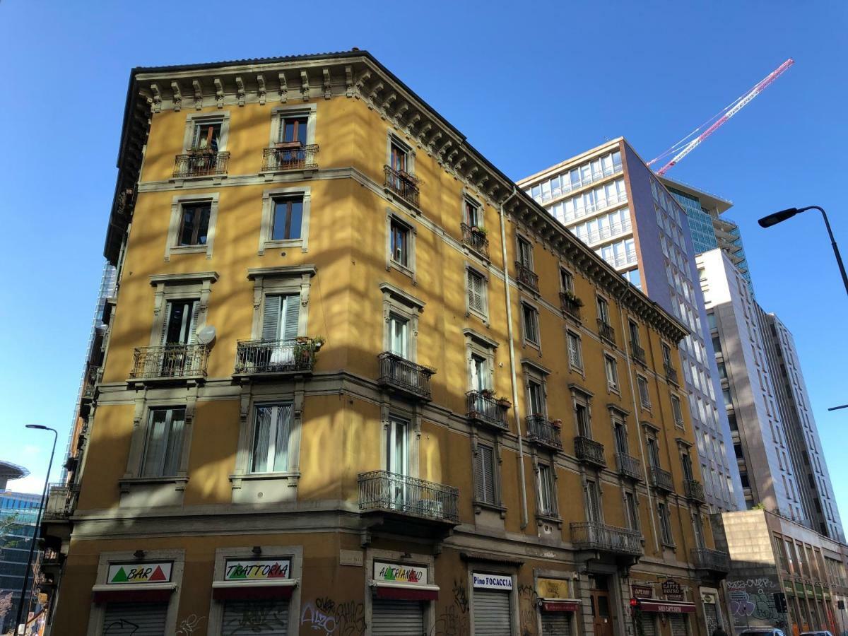 Bilocale Zona Centrale Милан Экстерьер фото